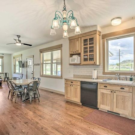Idyllic Gem Screened Porch, Half Mi To River! Thermopolis Εξωτερικό φωτογραφία